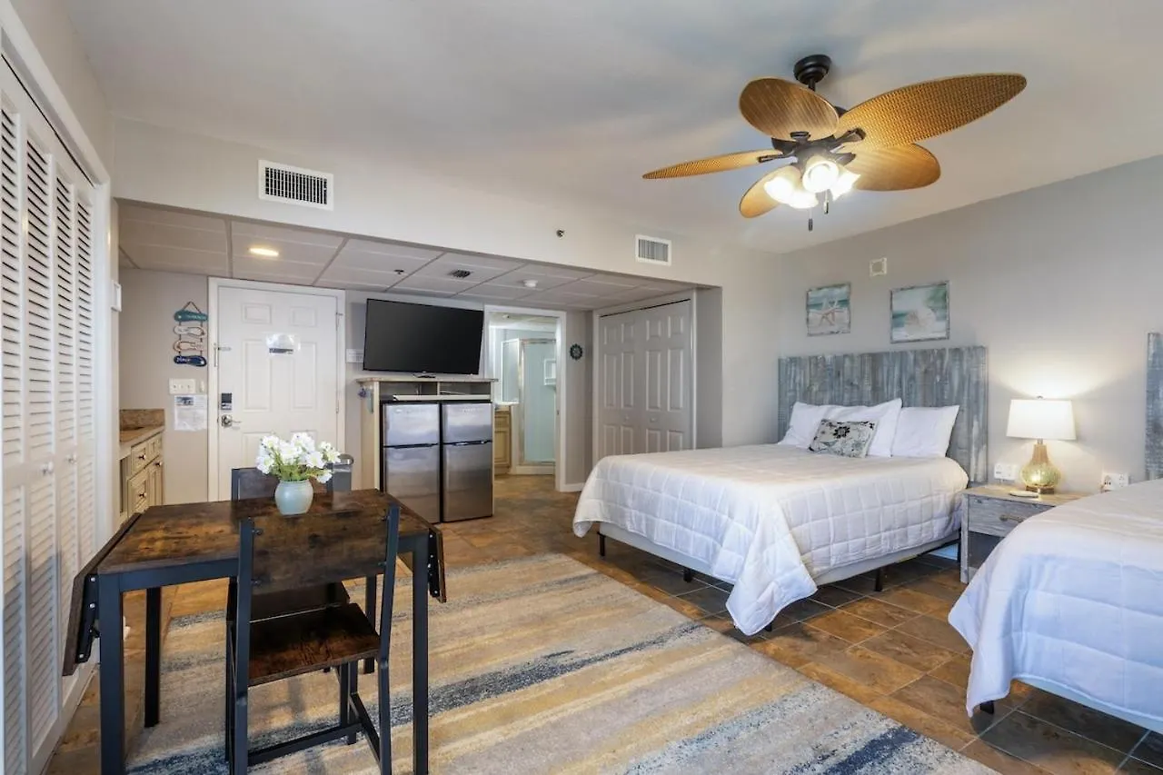 Panama City Condo Rental Studio With Private Beach Access Panama City Beach 0*,  États-Unis